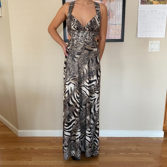 Dave & Johnny formal sequin gown GORGEOUS. EUC. - Picture 2 of 6